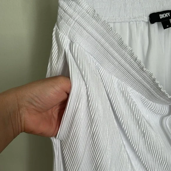 DKNY women’s pants - Picture 9 of 10